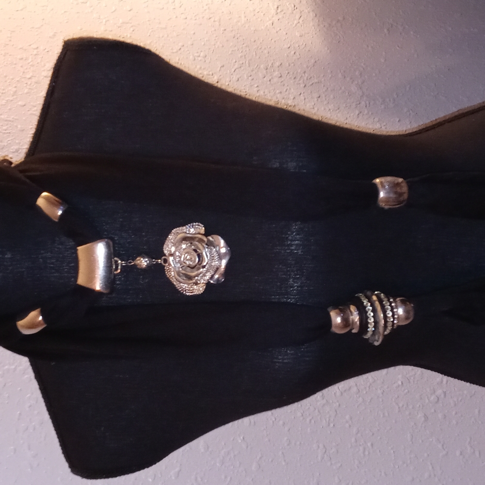 Scarf with silver ornaments